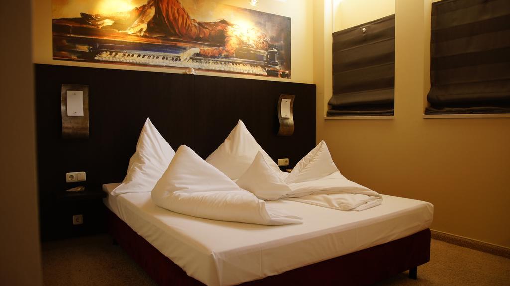 Gersthofer Auszeit Hotel Gersthofen Buitenkant foto