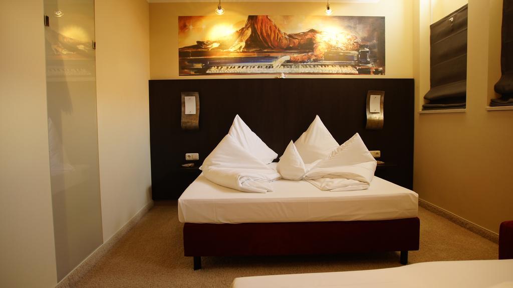 Gersthofer Auszeit Hotel Gersthofen Buitenkant foto
